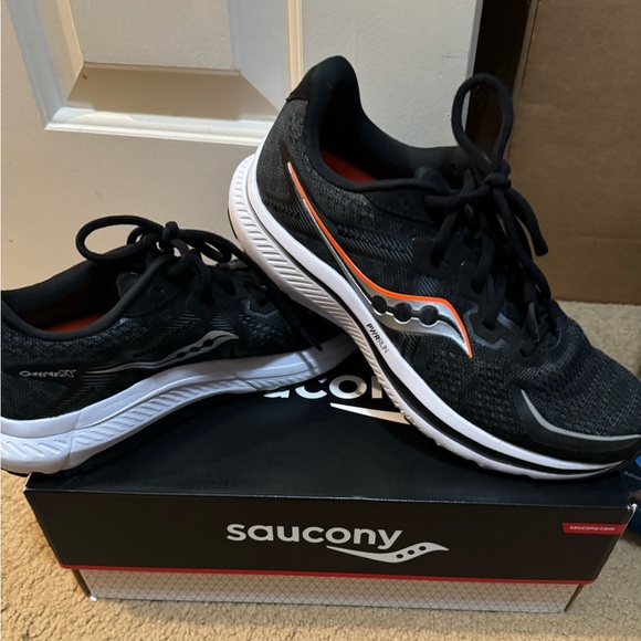 Saucony Shoes - USED but great condition Saucony